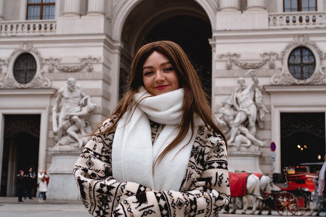 1.5 Hour Cinematic Style Portrait Photoshoot and Tour in Vienna - What the cinematic editing means for your final gallery