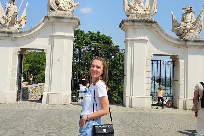 2-Day Budapest and Bratislava Private Guided Tour From Vienna - Bratislava Old Town and St. Martin’s Cathedral
