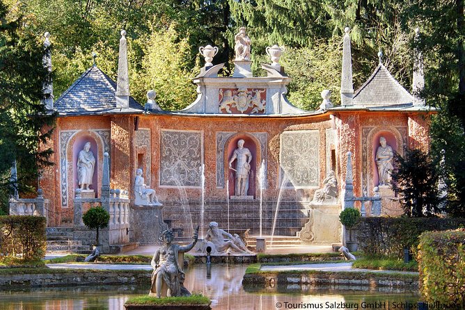 2-Hour Private Salzburg City Highlights Tour - Salzburg’s Old Town, cathedral, and abbey