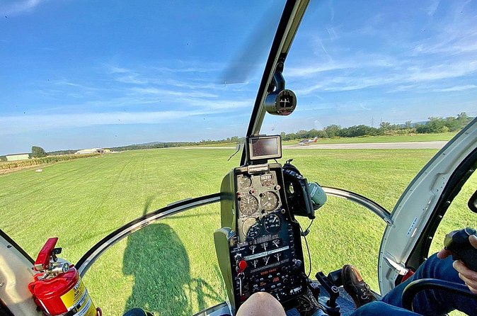 20 Minutes Helicopter Tour for 2 - Wiener Pforte from the air