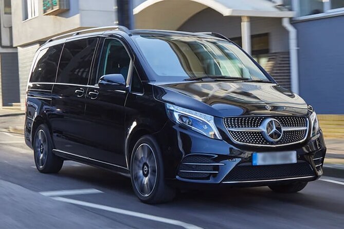 Arrival Private Transfer from Vienna Airport VIE to Vienna City by Luxury Van - Key points at a glance