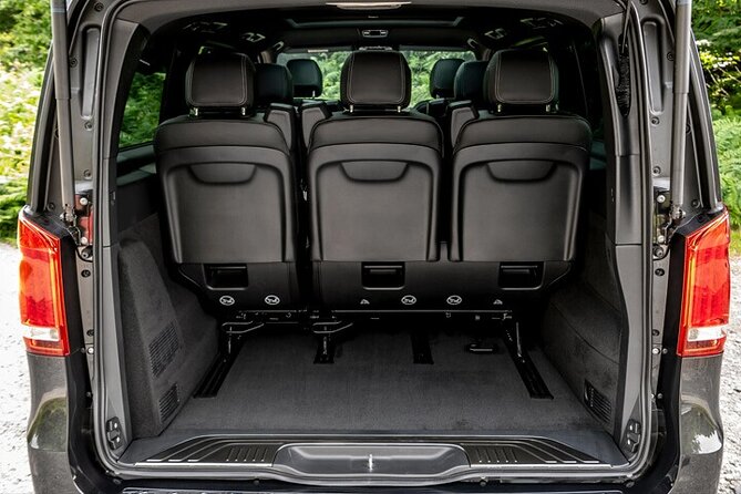 Arrival Private Transfer from Vienna Airport VIE to Vienna City by Luxury Van - The Mercedes-Benz Vito ride to Vienna