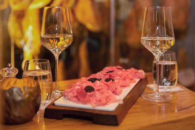 Best of Food Tour Vienna - Palais Ferstel and Austrian ham specialties