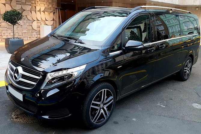 Budapest to Vienna Private Transfer in a Luxury Car - What Pickup Looks Like at a Hotel