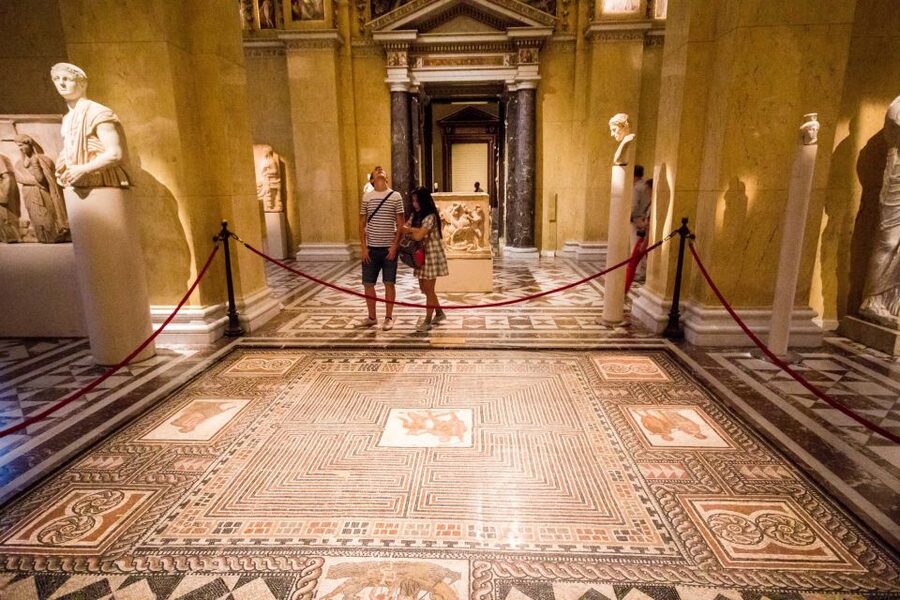 Combo Ticket: Kunsthistorisches Museum & Imperial Treasury - Access, Stairs, and Museum Comfort