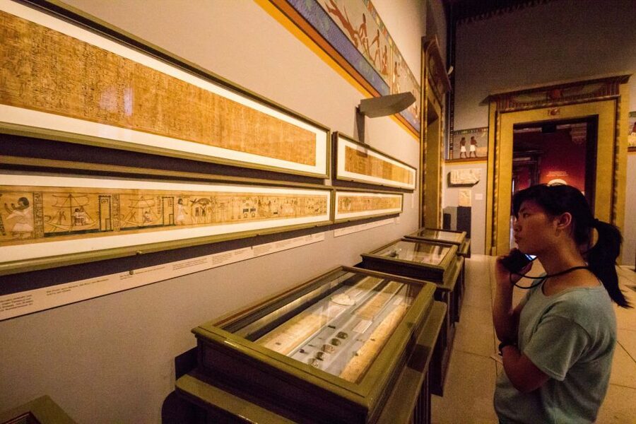 Combo Ticket: Kunsthistorisches Museum & Imperial Treasury - Entering the Kunsthistorisches Museum at Maria-Theresien-Platz