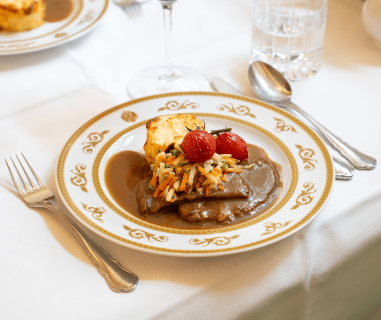 Culinary evening at the Gerstner K. u. K. Hofzuckerbäcker - Apple strudel and Viennese coffee