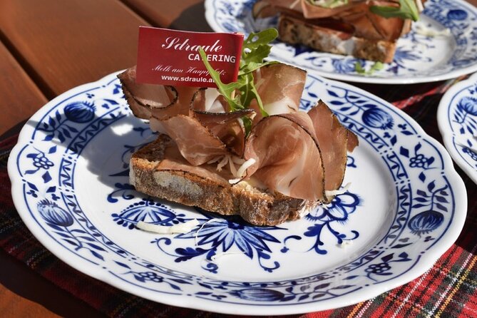 Culinary tour in Melk - Final stop: pastry and coffee roasted in-house