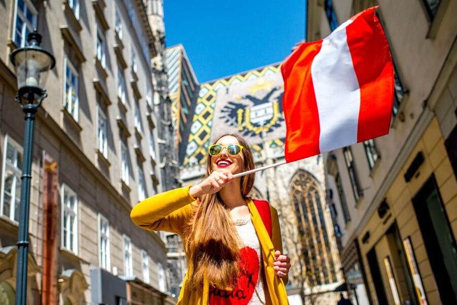Discover 10 Things To Do in Vienna - Ultimate Walking Tour - St. Stephen’s Cathedral and the heart of Vienna