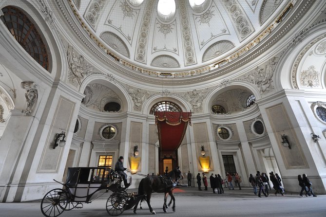Exclusive Vienna Old Town Highlights Walking Tour (max. 6 persons) - Albertinaplatz and the green umbrella meeting point