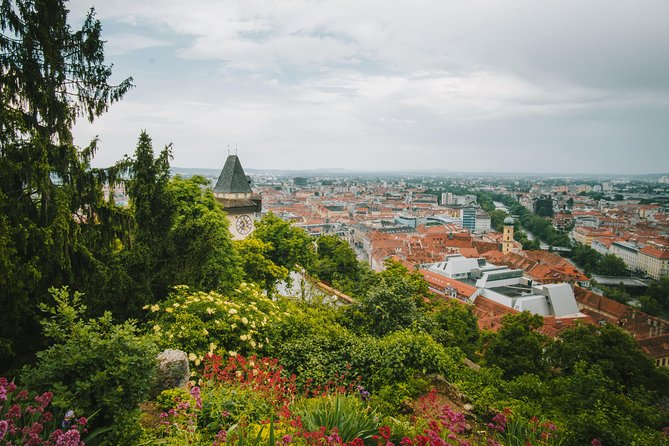 Explore Graz in 60 minutes with a Local - Landeszeughaus: a remarkable collection of Renaissance weapons