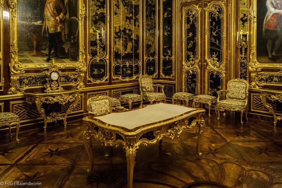 Family Tour Schonbrunn Children Museum Vienna with Transport - Why Schönbrunn works so well for a family history outing