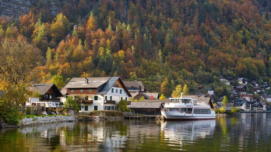From Salzburg: Hallstatt, St.Gilgen & St. Wolfgang Day Trip - Timing, weather, and seasonal tradeoffs