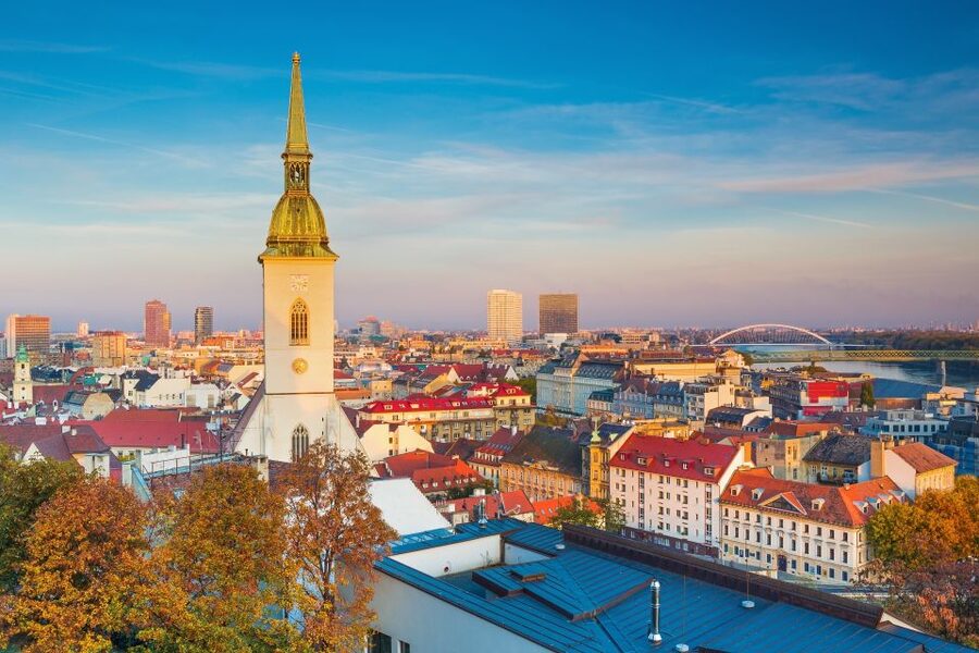 From Vienna: Bratislava Half-Day Trip - The ride through Austria and across the border