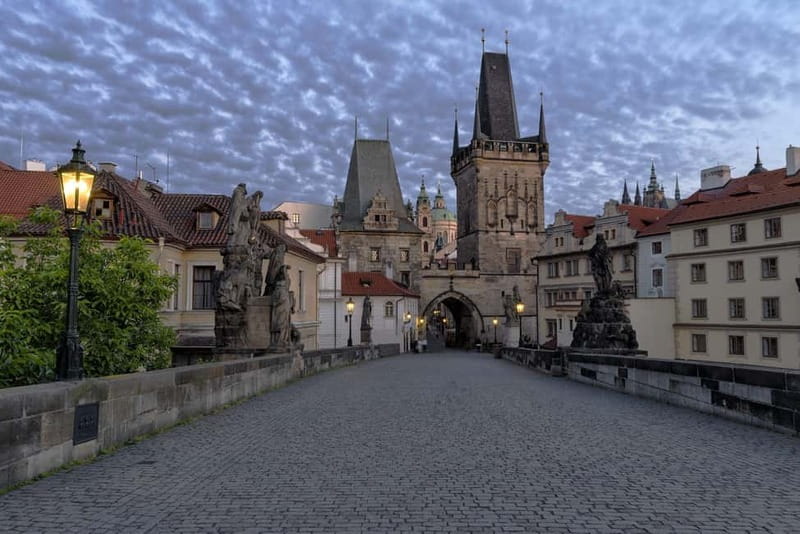 From Vienna: Full-Day Trip to Prague - Arriving in Prague and meeting your guide