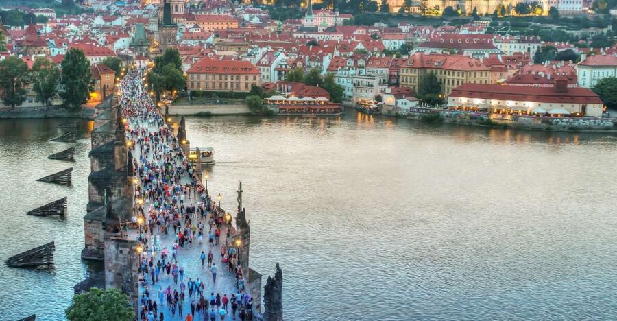 From Vienna: Full-Day Trip to Prague - Old Town Square, Parisian Street, and the Jewish Cemetery