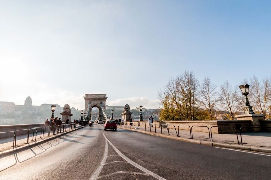 From Vienna: Guided Day Trip to Budapest - Setting off from Oper or Karlsplatz U
