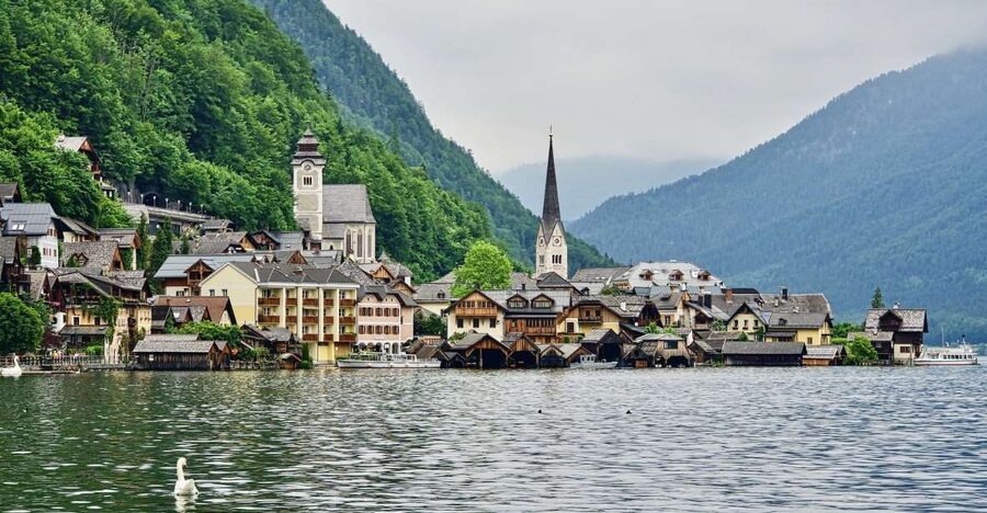 From Vienna: Hallstatt Day Trip with Hotel Pickup - Key points at a glance
