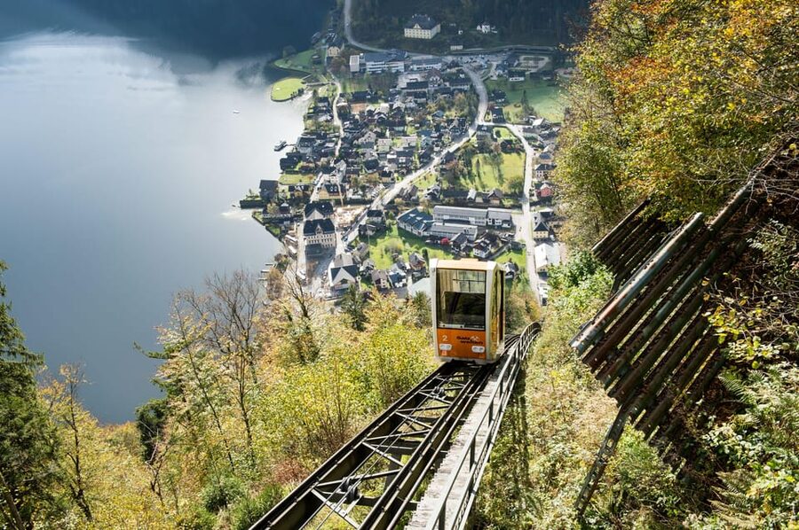 From Vienna: Hallstatt, Mountains & Alpine Lakes Day Trip - The coach ride through Lower Austria