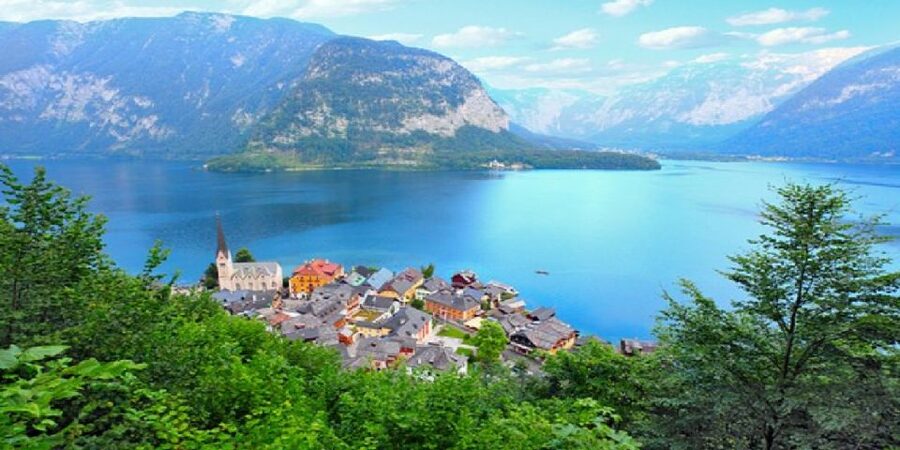 From Vienna: Melk, Salzburg, and Hallstatt Private Tour - Is the 12-hour schedule too much?