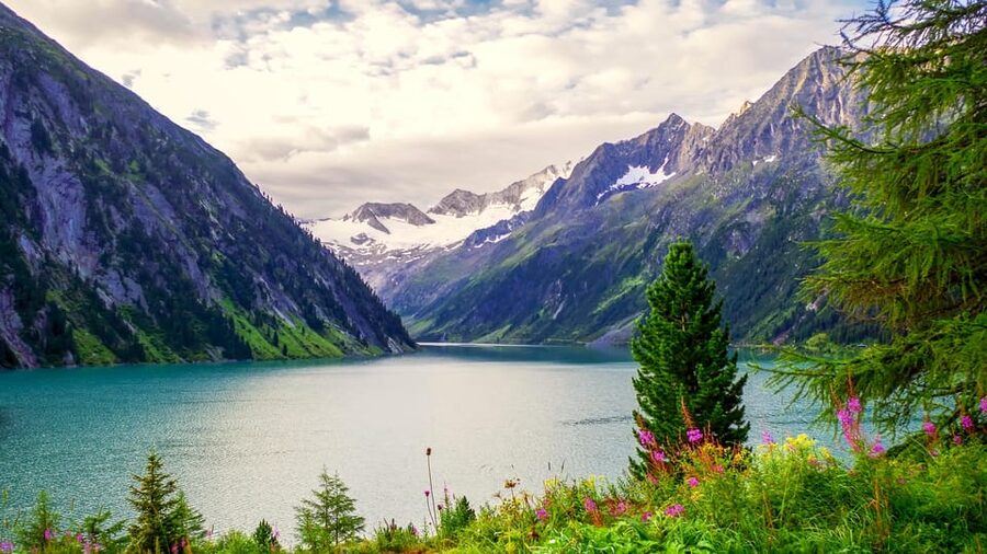 From Vienna: Private Hallstatt Day Tour - The drive from Vienna to the Salzkammergut