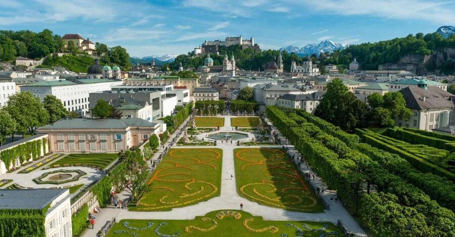 From Vienna: Salzburg and Alpine Lakes Full-Day Trip - Key points to know before booking