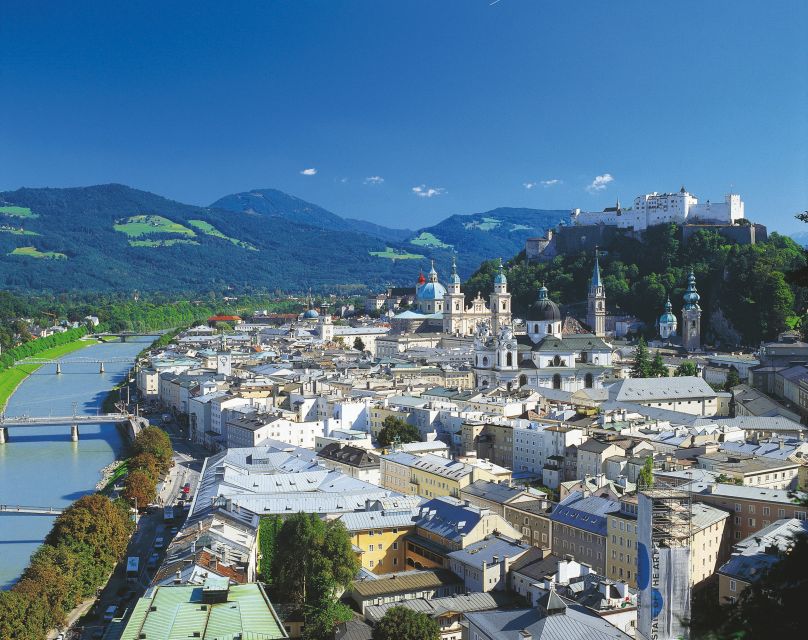 From Vienna: Salzburg and Alpine Lakes Full-Day Trip - The long road from Vienna to Salzburg