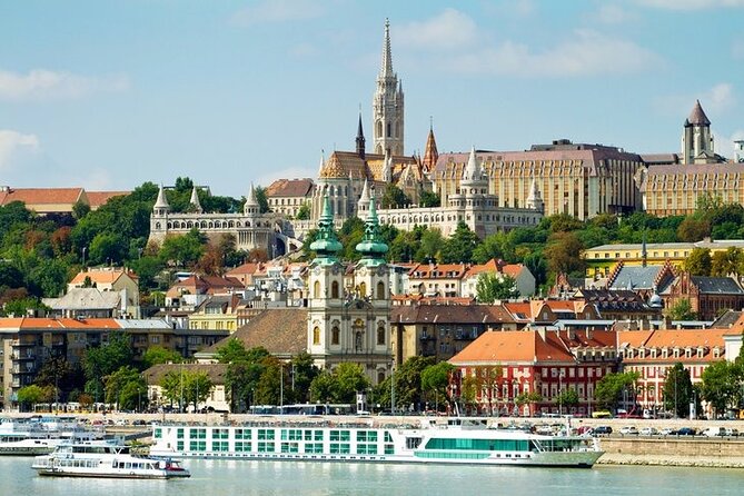 Full-Day Private Trip from Vienna to Budapest - Seeing the Castle District first