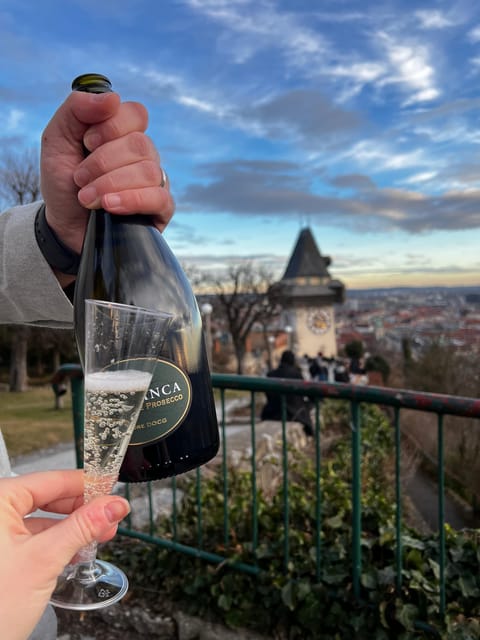 Graz: Funicular Ride & Schlossberg Picnic Experience - Accessibility and comfort on the hill