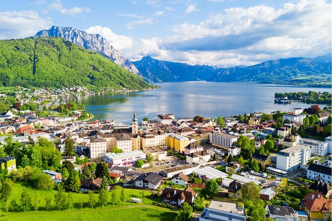 Guided Day Trip to Hallstatt with a local from Vienna - What the vehicle and group size mean