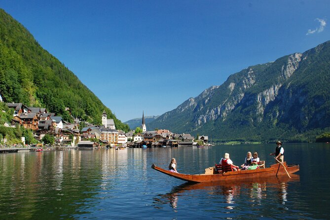 Guided excursion to Hallstatt in the Salzkammergut from Vienna - A long Austrian day with Hallstatt at its center