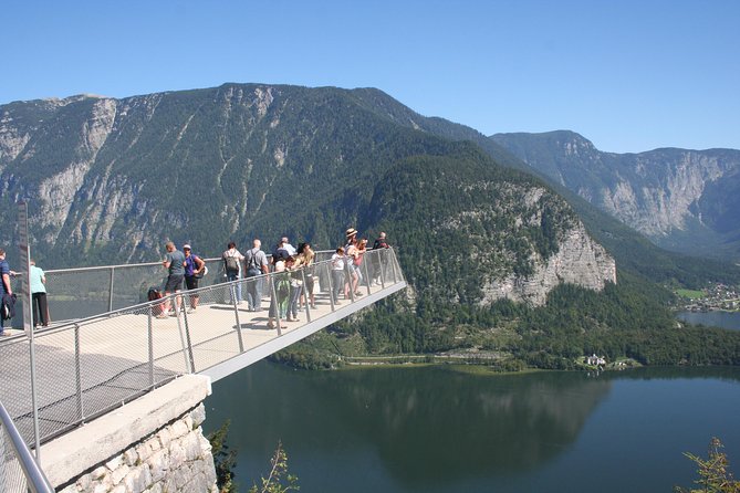 Hallstatt Guided Day Trip from Vienna With Boat Ride Option - Strengberg gives you a useful first break