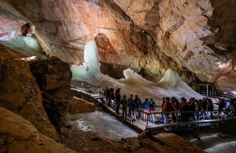Hallstatt & Ice Cave & 5 fingers Private Trip From Salzburg - FAQ