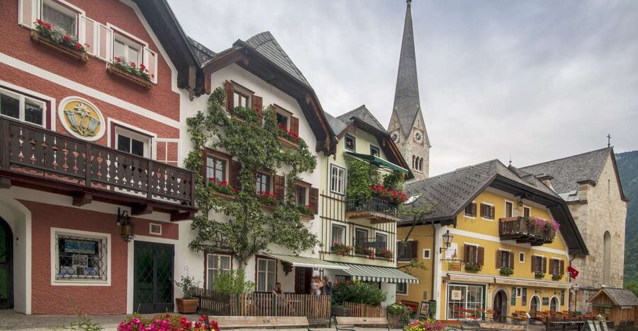 Hallstatt Private Walk Tour - A 90-minute route through the old town