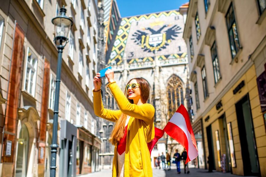 Highlights of Vienna: Private Bike Tour with Licensed Guide - What the private format adds