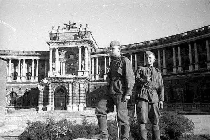 Historical Hitler Walking Tour of Vienna - Judenplatz and the victims of the Holocaust
