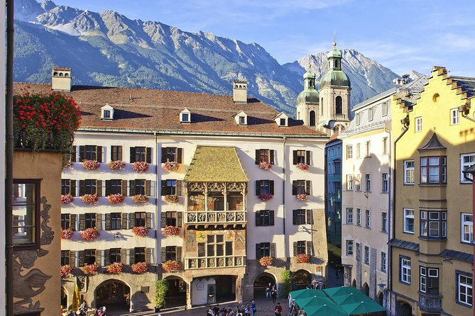 History and Strudel, get 800 years and yummy food, local guide - Hofburg, imperial power, and film connections