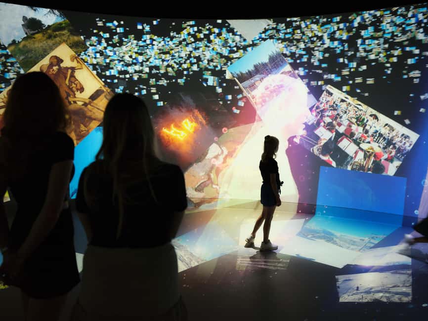 Innsbruck: EXPERIENCE TIROL - Immersive Show Flex Ticket - Tyrolean art, nature, and culture in one presentation