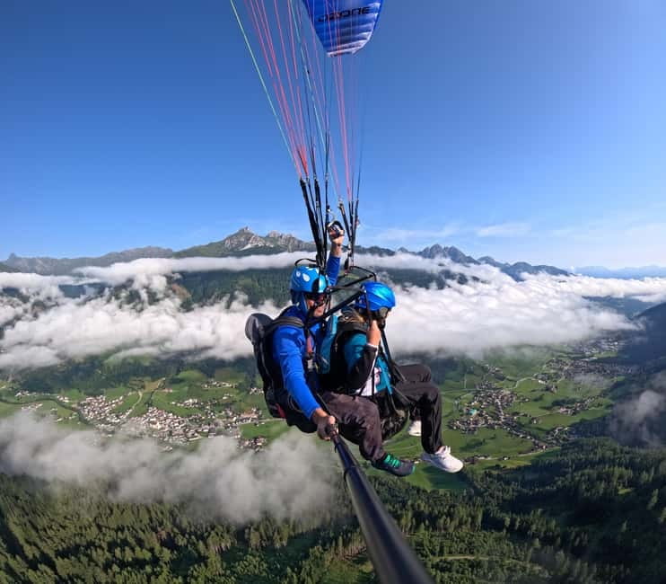 Innsbruck: Paragliding Adventure - Landing back at Elfer