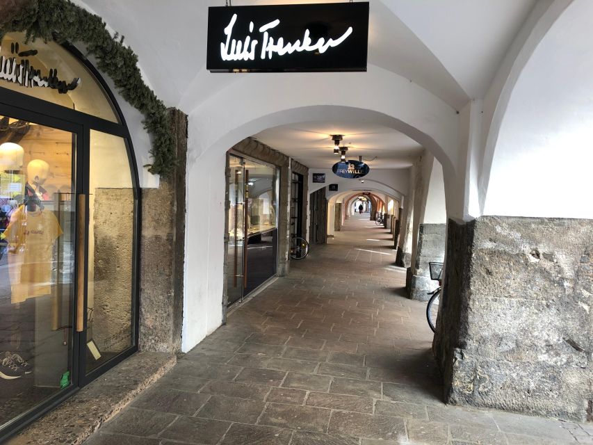 Innsbruck: Private City Tour by a licenced "Austria Guide" - Finishing beside the Imperial Palace and Court Church