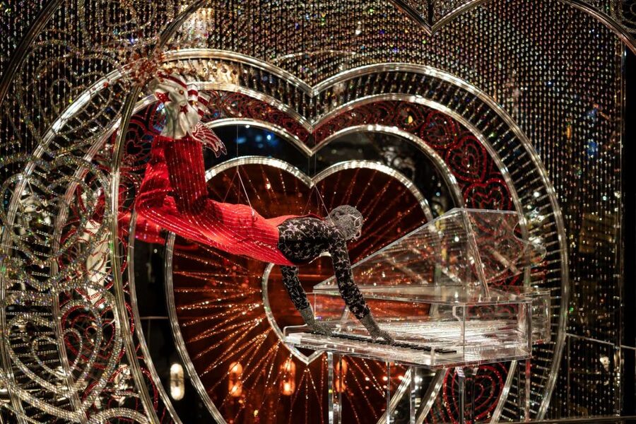 Innsbruck Swarovski Crystal Worlds Ticket and Transfer - Food, views, and a useful break