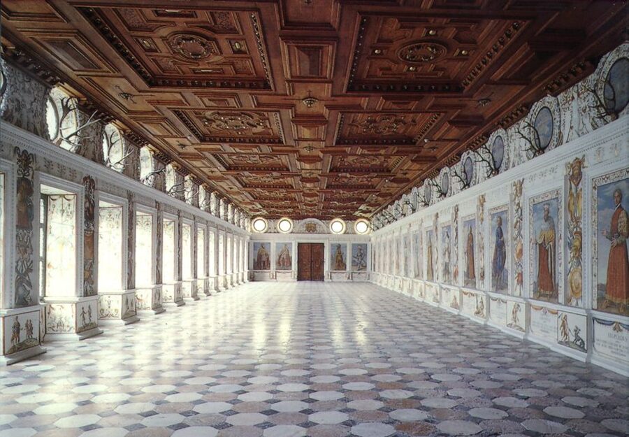 Innsbruck: Tickets for Schloss Ambras - Who will enjoy Schloss Ambras most?