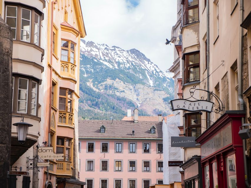 Innsbruck: Tour with Private Guide - The Imperial Palace and Hofkirche