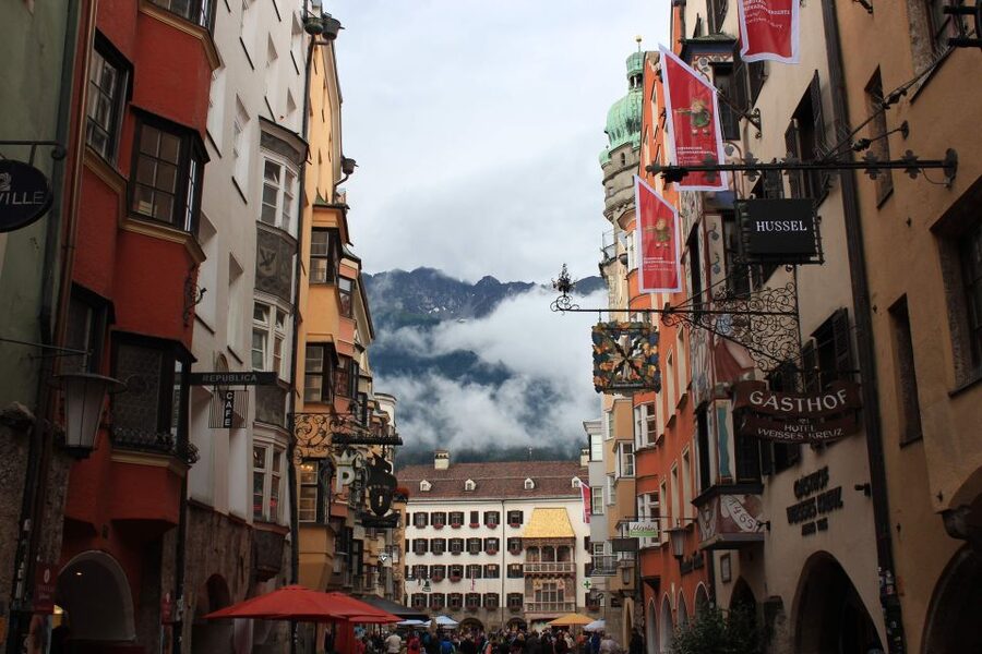 Innsbruck: Tour with Private Guide - Finding quieter corners and local advice