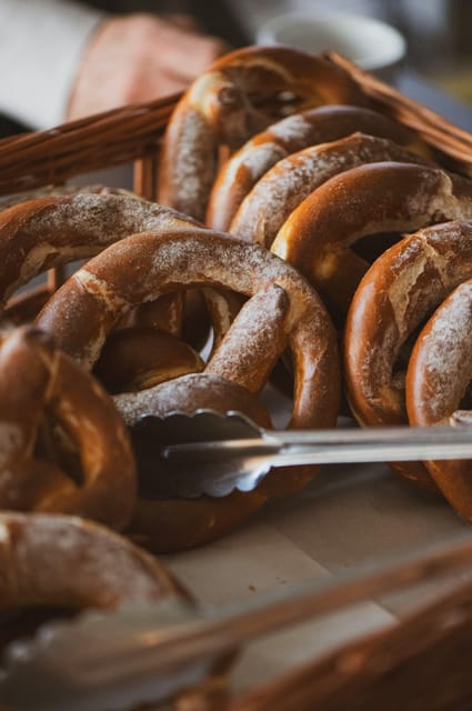 Innsbruck: Walking Traditional Food Tour - Why this Innsbruck food walk works