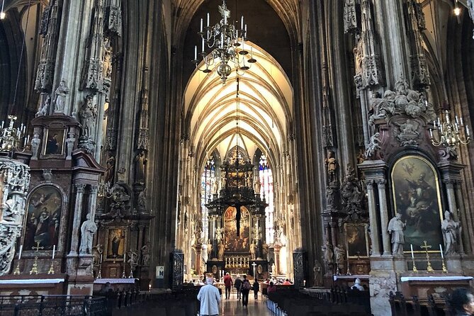 Introducing Vienna Walking Tour: The Capital of the Habsburgs - The Albertina and its enormous drawing collection