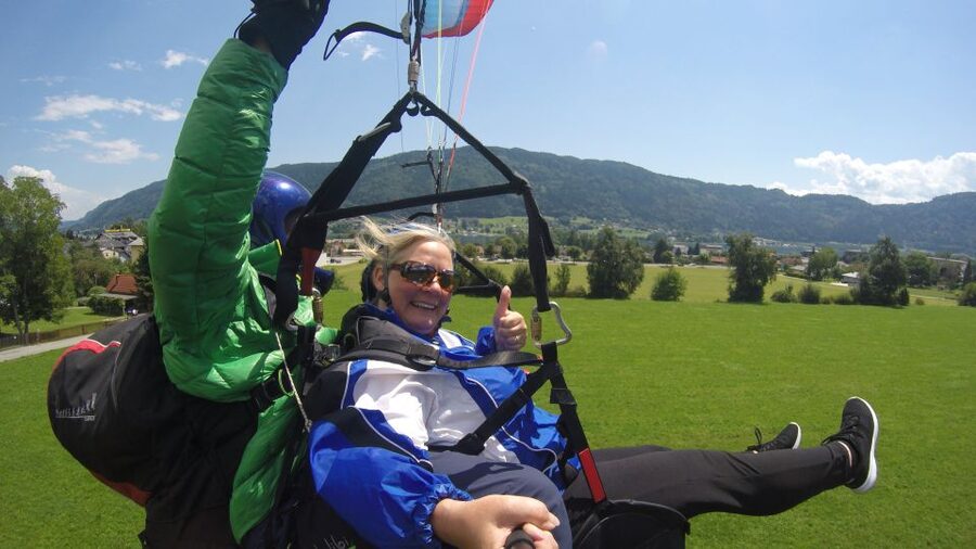 Kärnten/Ossiachersee: Paragleiten " Thermikflug" - The landing area and the practical comfort of the finish