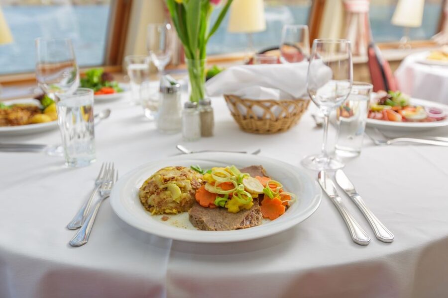 Krems: Wachau Valley River Cruise with 3-Course Meal - What the $76 price includes