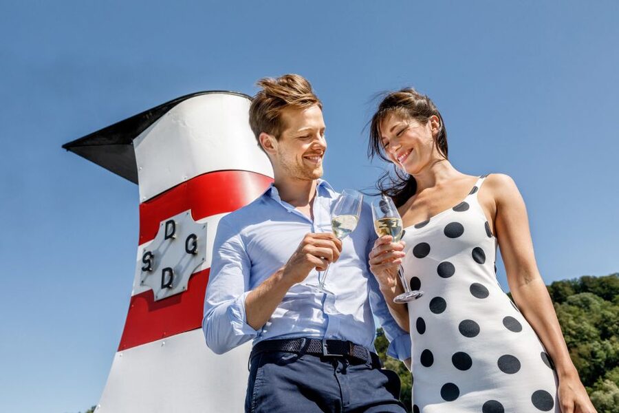 Krems: Wachau Valley River Cruise with 3-Course Meal - Sailing through the 36-kilometer Wachau Valley