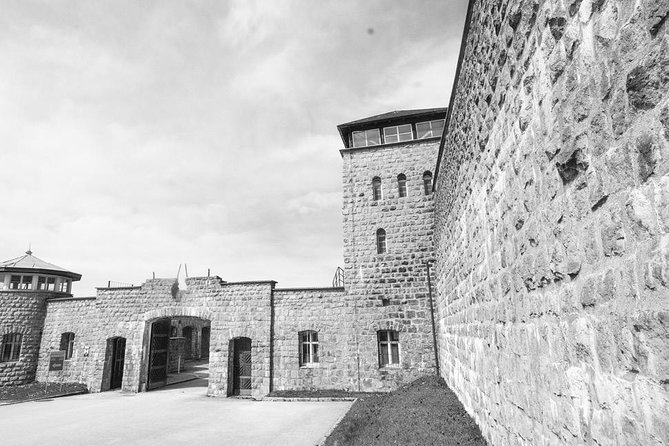 KZ Mauthausen Private Trip from Linz - How the mobile guide works